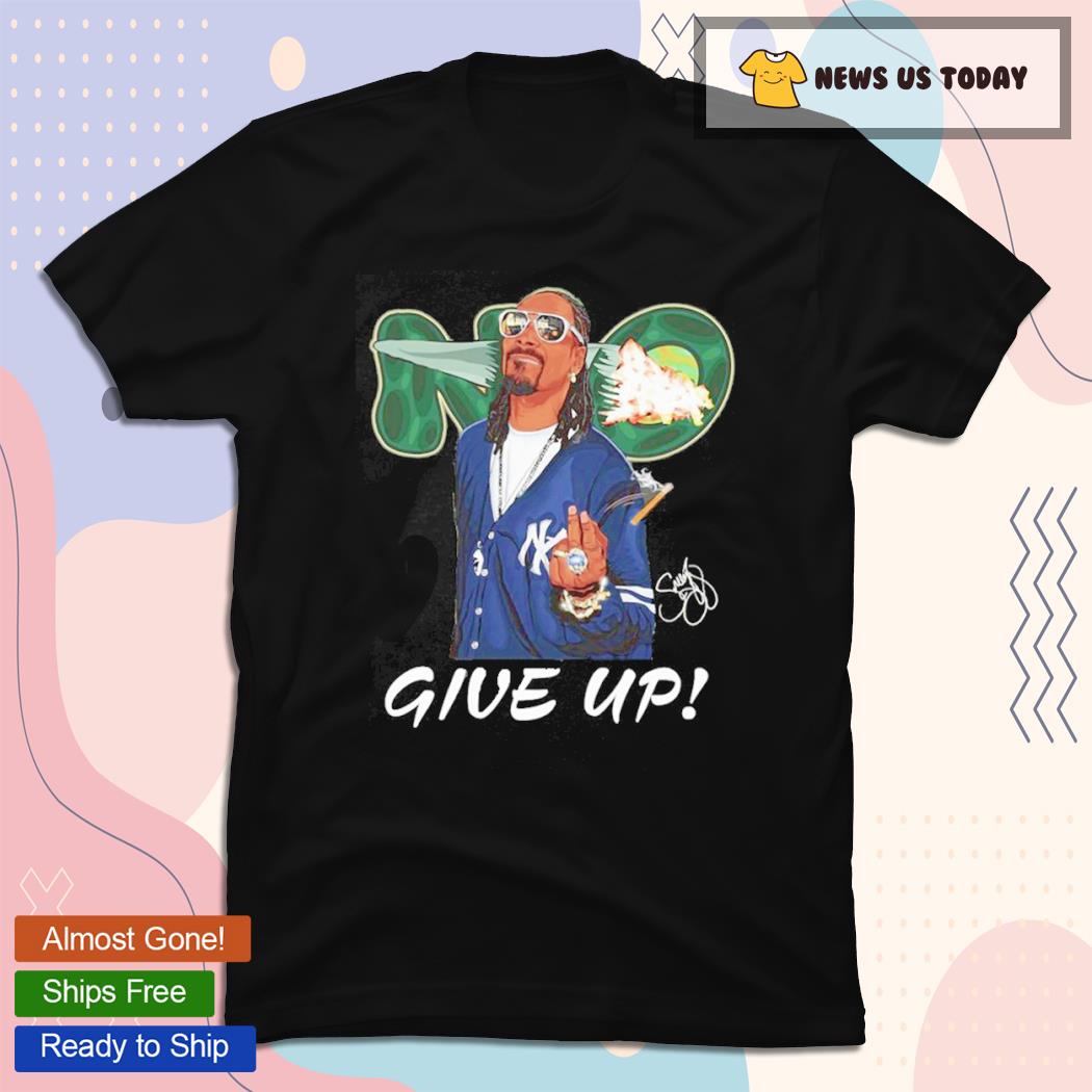 Snoop Dogg Give Up Signature T-Shirt